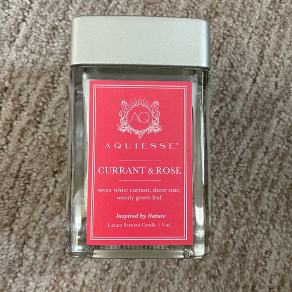 Aquiesse Currant & Rose Luxury Scented Candle 5 oz - New, Handpoured in USA - Picture 2 of 3